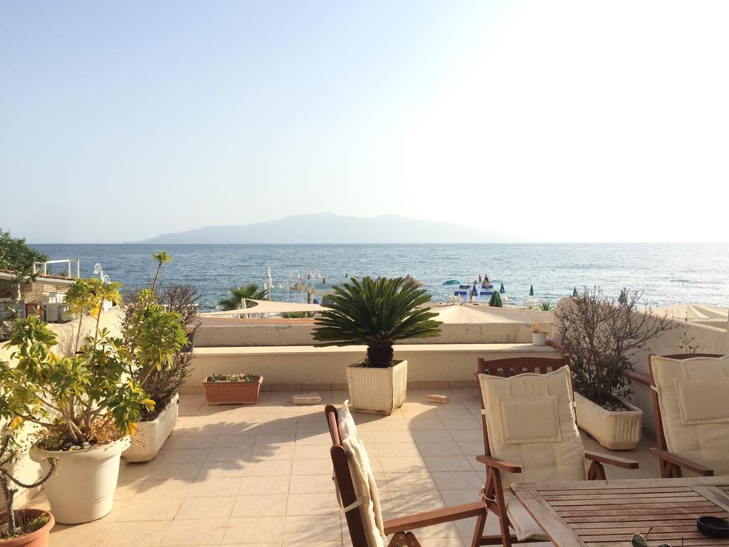 Apartments Wonderful Bay Sarandë 객실 사진